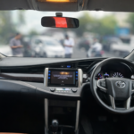 interior Sewa mobil innova reborn